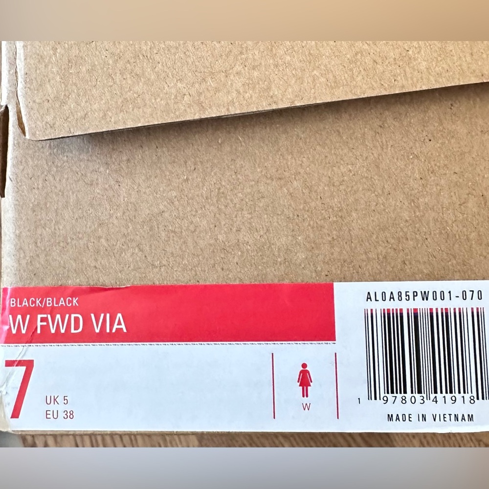 NWT. Women's Forward Via-Black/Black Size 7 - Picture 13 of 14
